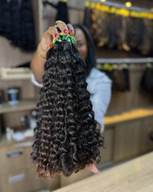 Cabelo Humano Brasileiro Cacheado 54/56 cm